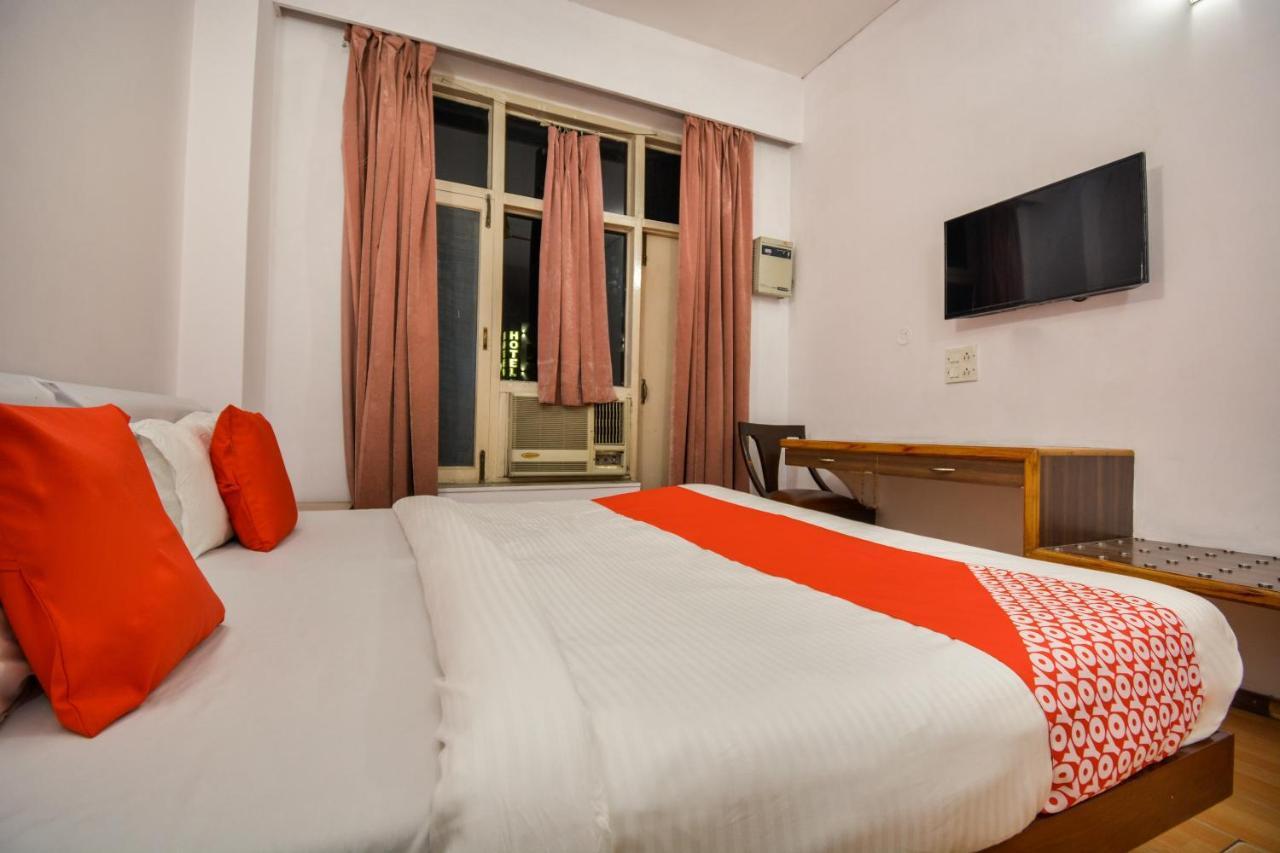 Oyo 46616 Hotel Abhinandan Jind Eksteriør billede