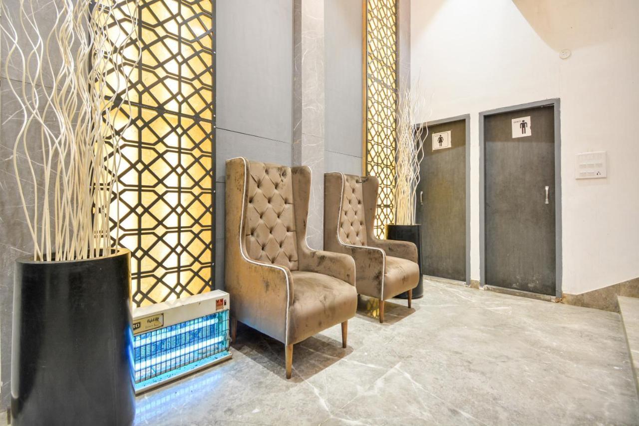Oyo 46616 Hotel Abhinandan Jind Eksteriør billede
